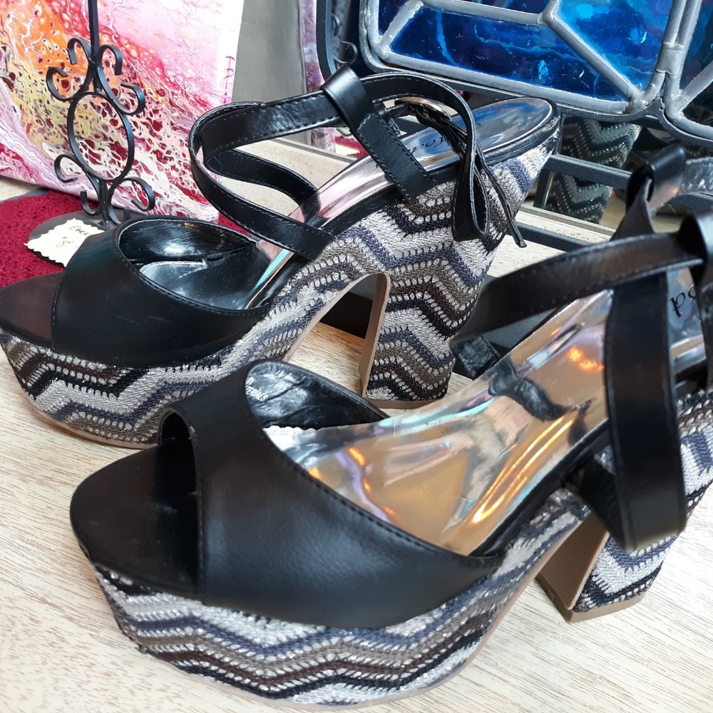 Modesta Black Platform sandals missoni pattern. Chunky heel goodness.